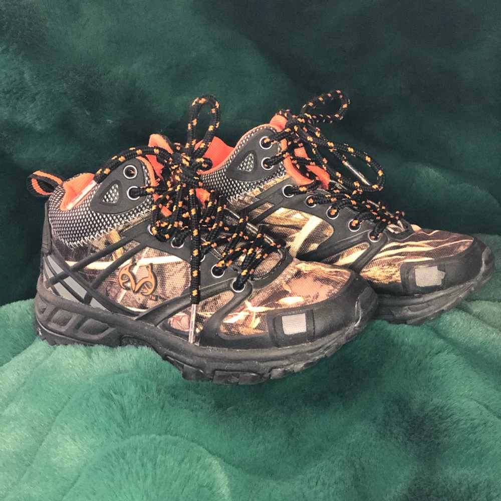 Camouflage Hiking Boots Size 12(little boys)